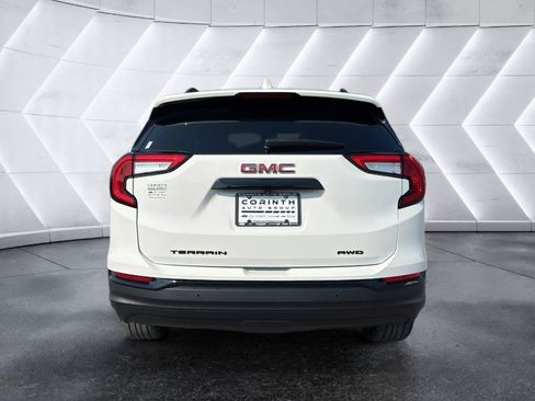 Used 2024 GMC Terrain SLT w/ Elevation Edition AWD/4WD image 6