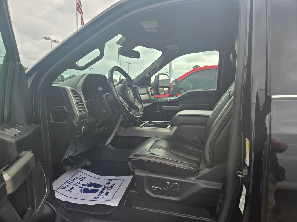 Used 2021 Ford F250 Platinum AWD/4WD image 7