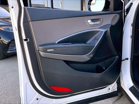 Used 2018 Hyundai Santa Fe Sport w/ 2.4L Value Package 02 image 23