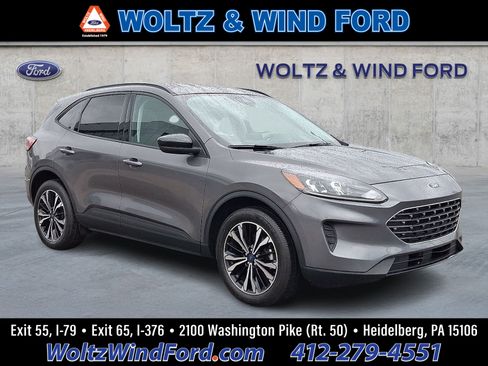 Used 2022 Ford Escape SE w/ SE Sport Appearance Package AWD/4WD image 1