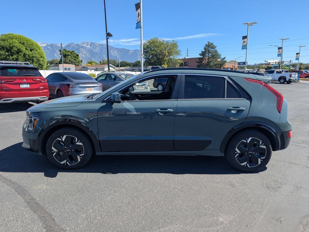 Used 2023 Kia Niro Wind FWD image 8