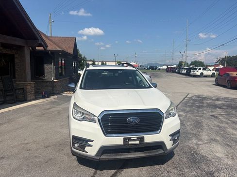 Used 2019 Subaru Ascent Touring AWD/4WD image 2