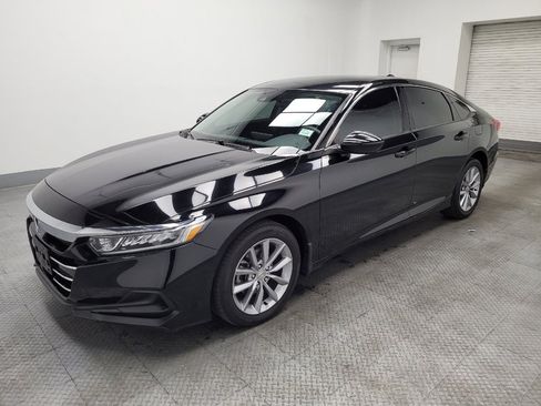 Used 2022 Honda Accord LX image 2