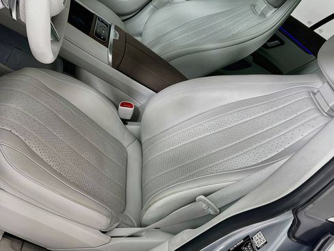 Used 2023 Mercedes-Benz EQS 580 4MATIC Sedan image 21