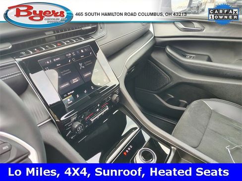 Used 2024 Jeep Grand Cherokee Altitude image 29