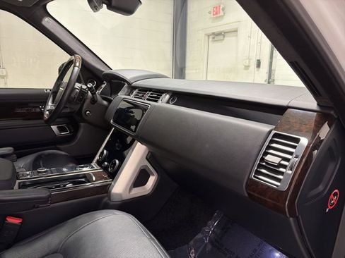 Used 2018 Land Rover Range Rover Supercharged image 37