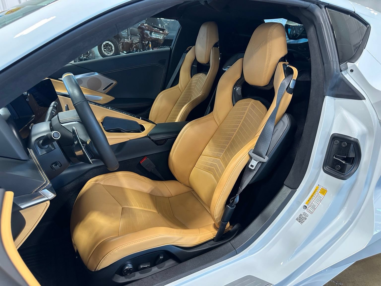Used 2023 Chevrolet Corvette Stingray Premium Cpe w/ Z51 Performance Package RWD image 13