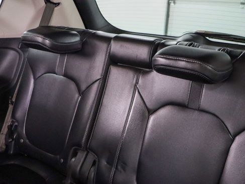 Used 2024 Honda Pilot EX-L image 25