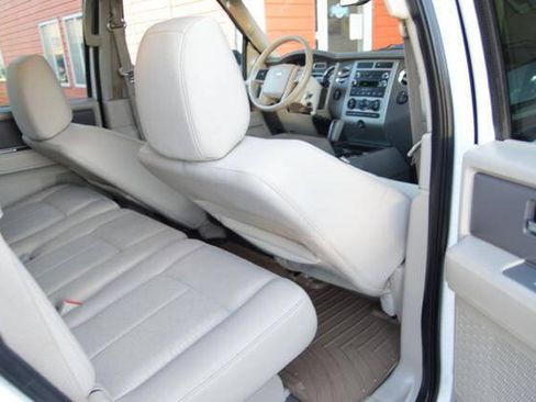 Used 2010 Ford Expedition XLT AWD/4WD image 42