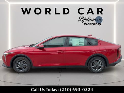 New 2025 Kia K4 LXS image 6