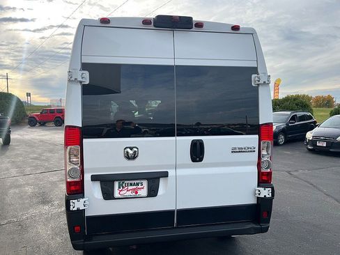 Used 2023 RAM ProMaster 2500 image 9