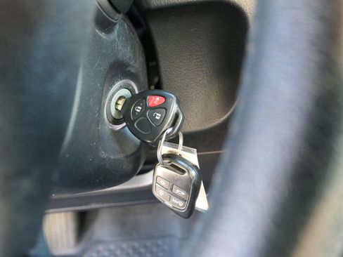 Used 2017 Toyota 4Runner SR5 image 16