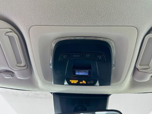 Used 2024 Toyota Corolla LE image 18