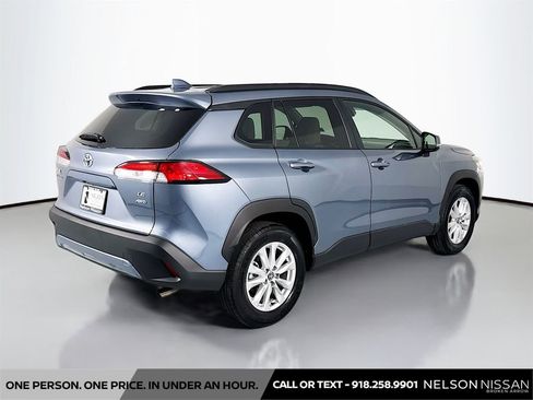 Used 2024 Toyota Corolla Cross LE w/ Moonroof Package AWD/4WD image 5