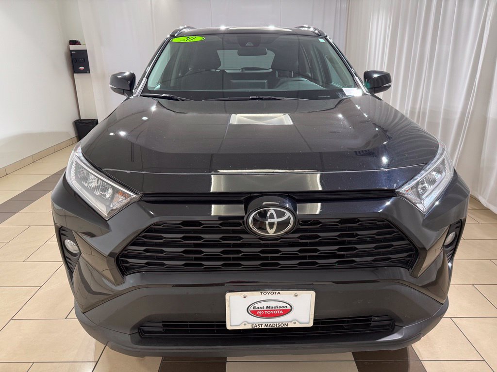 Used 2020 Toyota RAV4 XLE w/ All Weather Liner Package AWD/4WD image 8