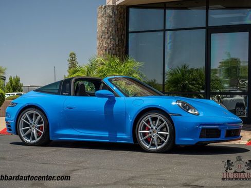 Used 2023 Porsche 911 AWD/4WD image 1