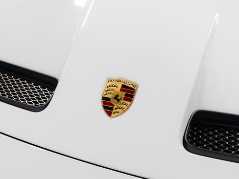 Used 2022 Porsche 911 GT3 RWD image 16