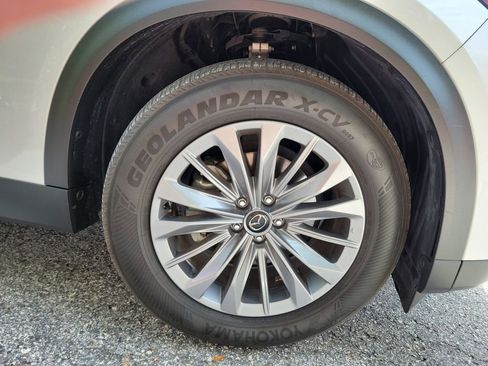 Used 2024 MAZDA CX-90 3.3 Turbo w/ Preferred Plus image 15