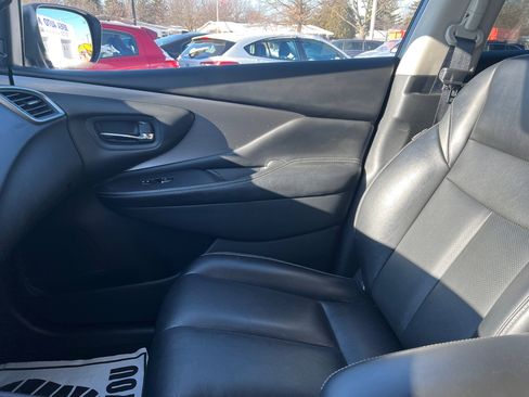 Used 2019 Nissan Murano SL image 26