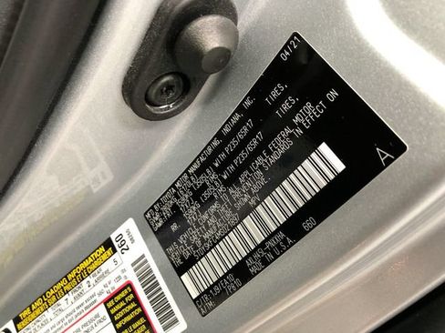 Used 2021 Toyota Sienna XLE AWD/4WD image 31