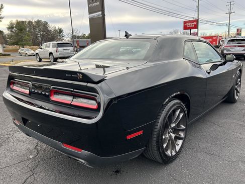 Used 2021 Dodge Challenger R/T Scat Pack image 9