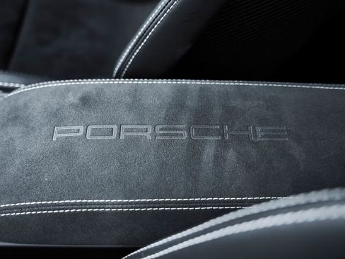 Used 2025 Porsche 911 GT3 RWD image 61