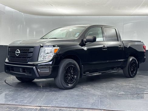 Used 2022 Nissan Titan S w/ S Utility Package image 7