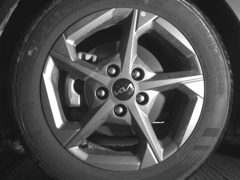 Used 2025 Kia K4 FWD image 12
