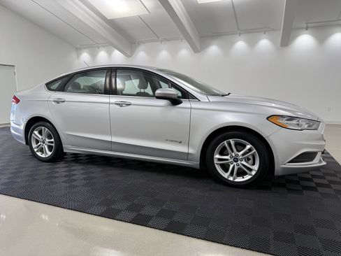 Used 2018 Ford Fusion S image 1