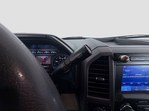 Used 2022 Ford F250 XL w/ Power Equipment Group image 31