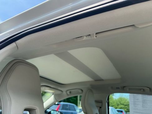 Certified 2025 Volvo S60 B5 Core AWD/4WD image 25