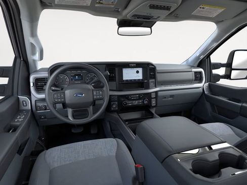 New 2026 Ford F250 XLT w/ FX4 Off-Road Package AWD/4WD image 9