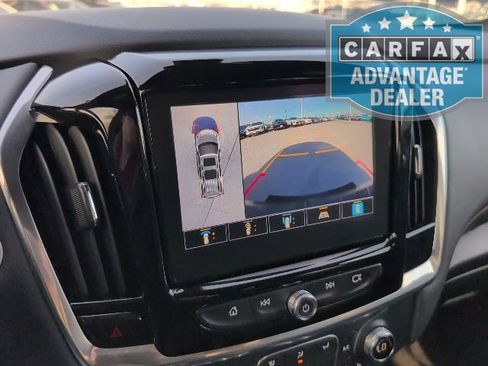 Used 2023 Chevrolet Traverse RS image 25