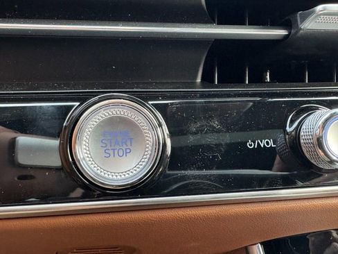 New 2026 Genesis GV70 2.5T Advanced image 19