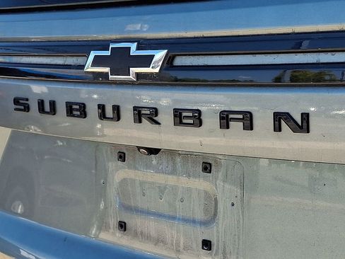 Used 2023 Chevrolet Suburban Z71 AWD/4WD image 31