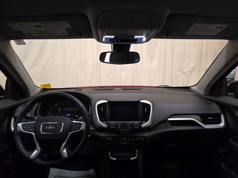 Used 2023 GMC Terrain SLT w/ Elevation Edition image 29