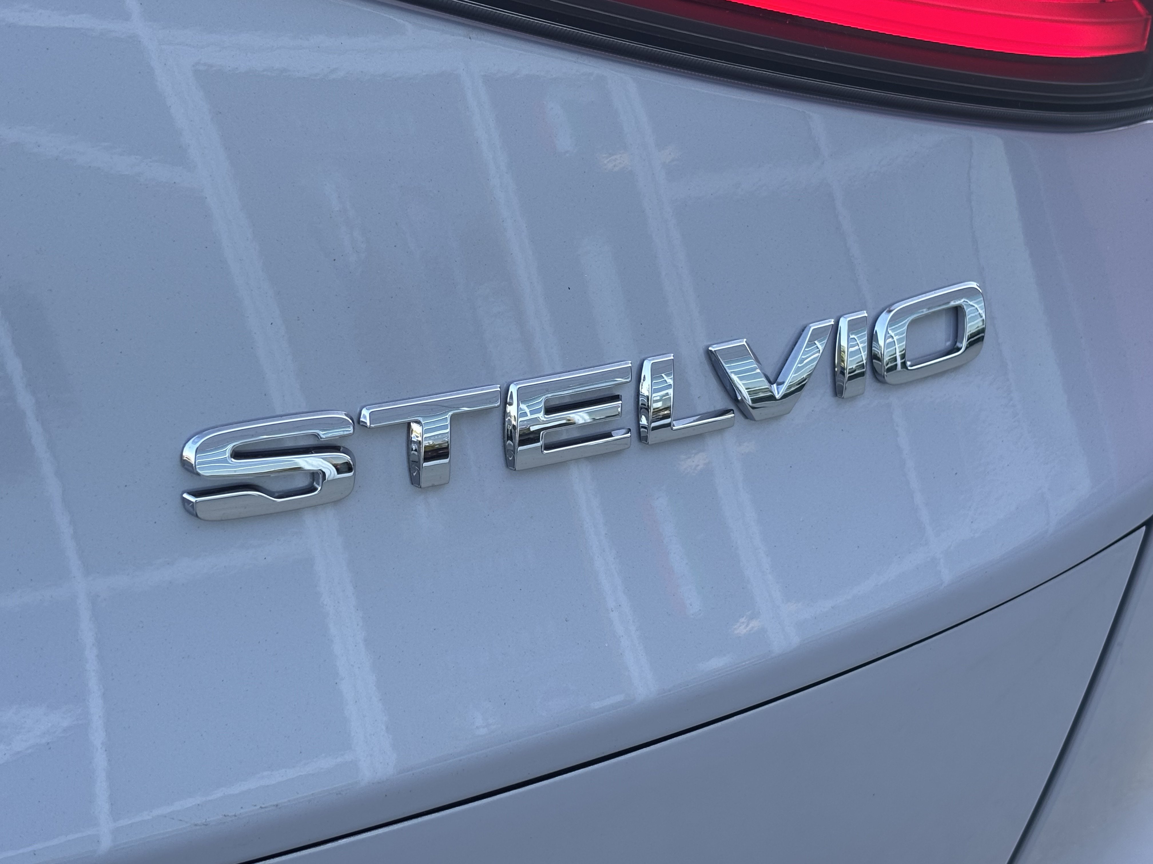 New 2026 Alfa Romeo Stelvio Sprint w/ Convenience Package AWD/4WD image 13