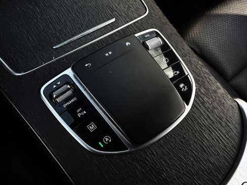 Used 2022 Mercedes-Benz GLC 300 image 35