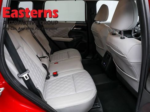 Used 2024 Mitsubishi Outlander SEL image 24