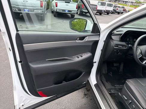 Used 2025 Hyundai Palisade SEL FWD image 11