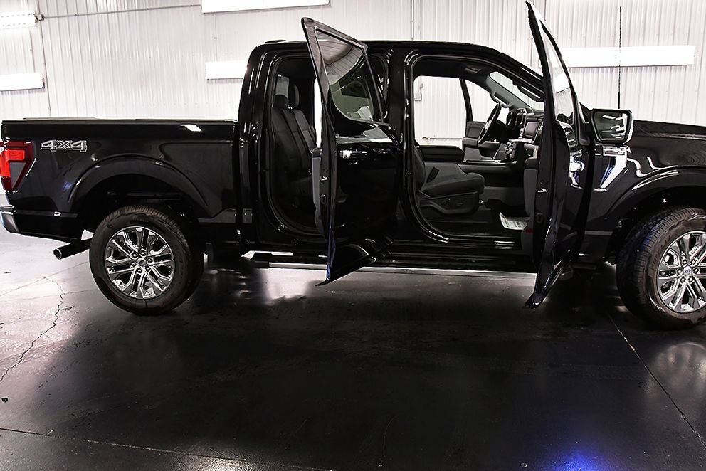 New 2026 Ford F150 XLT w/ Equipment Group 302A MID AWD/4WD image 30