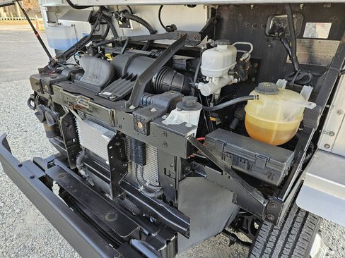 Used 2013 Ford E-350 and Econoline 350 Super Duty w/ Air Conditioning Prep Pkg image 33