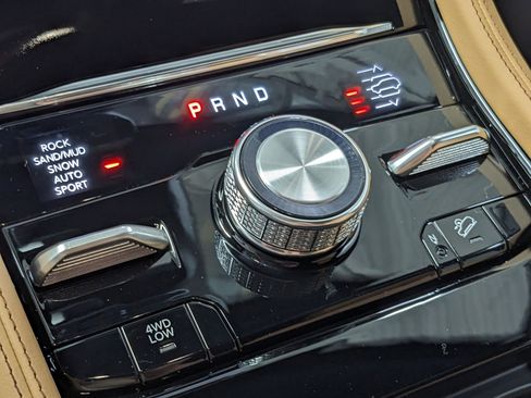 New 2025 Jeep Grand Cherokee L Summit w/ Advanced Protech Group IV image 15