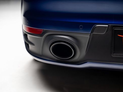 Used 2023 Porsche 911 Carrera S RWD image 32