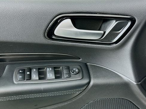 Used 2024 Dodge Durango SXT image 15