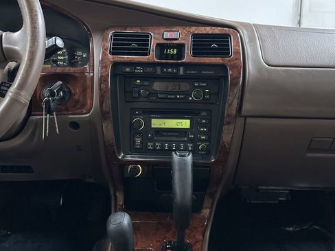 Used 1999 Toyota 4Runner Limited AWD/4WD image 23