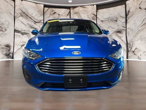 Used 2019 Ford Fusion SE FWD image 11