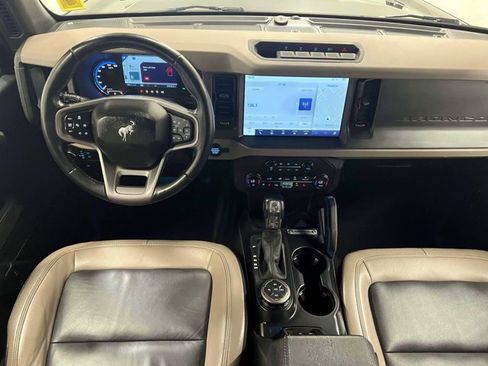 Used 2024 Ford Bronco Wildtrak AWD/4WD image 13