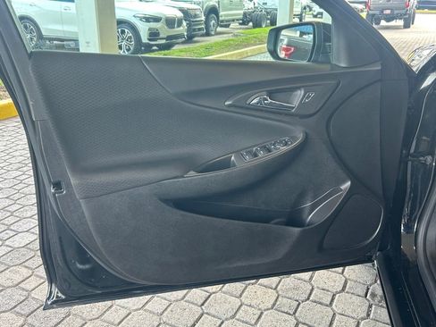 Used 2023 Chevrolet Malibu LT image 36