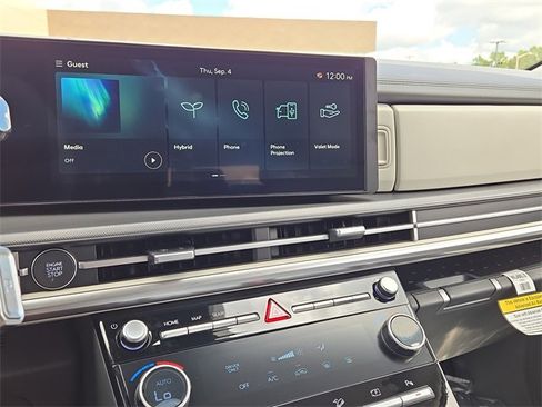 New 2026 Hyundai Santa Fe SE image 11